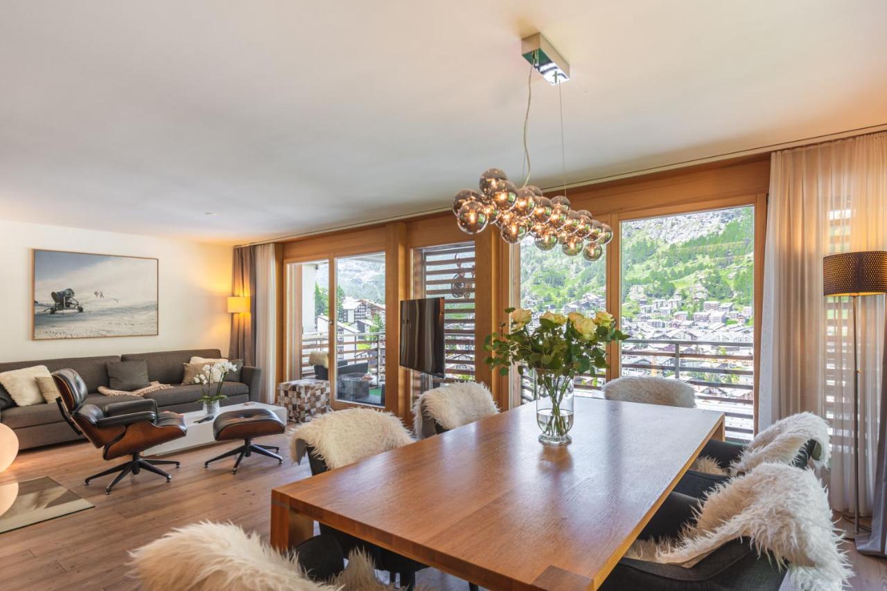 Modern Apartment With View Over เซอร์แมท ภายนอก รูปภาพ