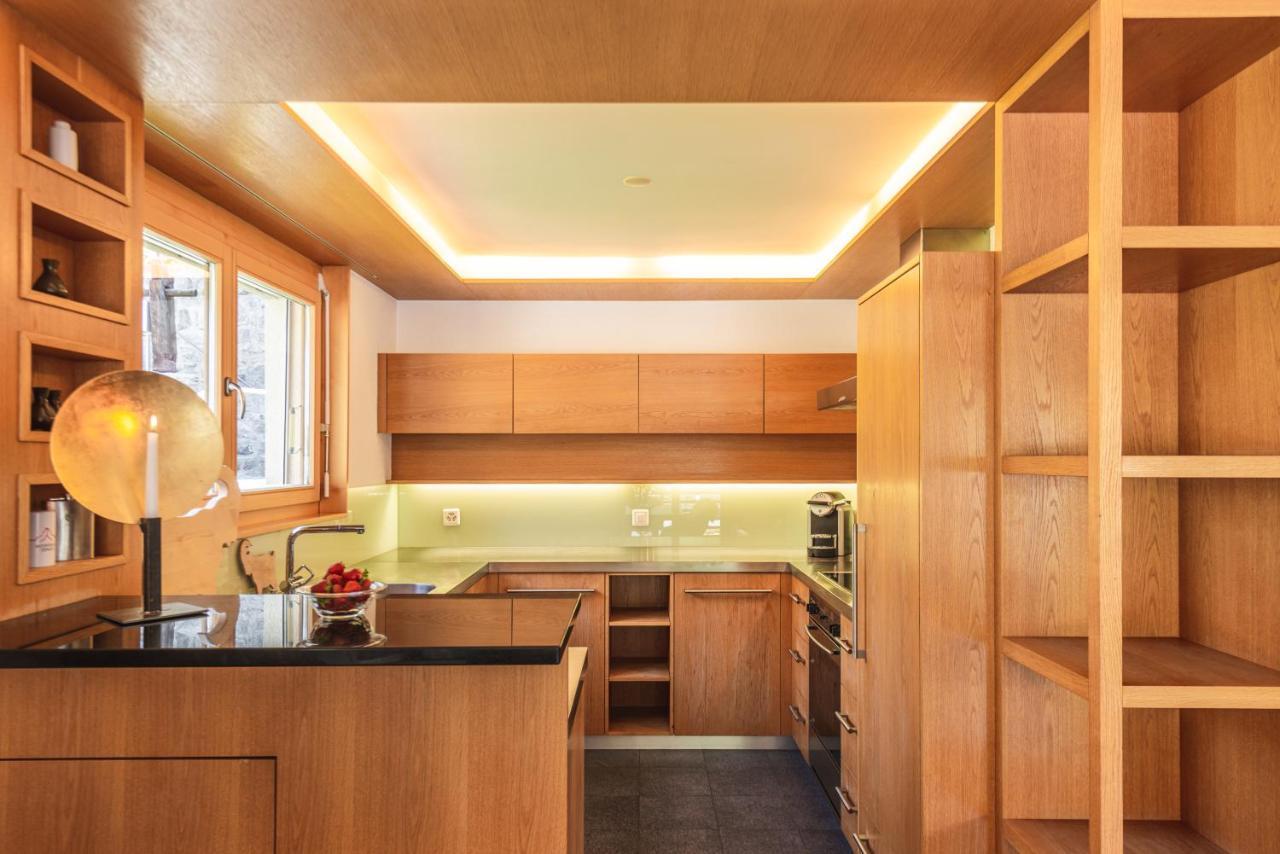 Modern Apartment With View Over เซอร์แมท ภายนอก รูปภาพ
